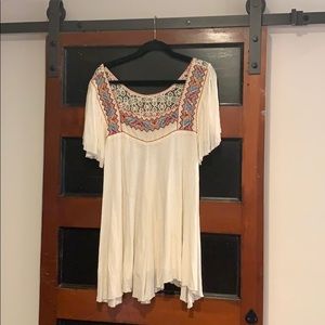 Free People embroidered short sleeved top size L